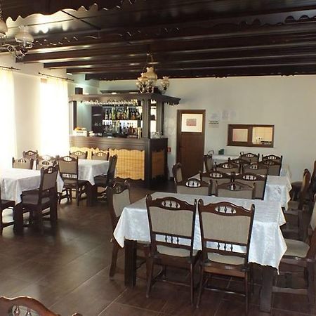 Pensiune Restaurant La Pogace Sapinta Exterior foto
